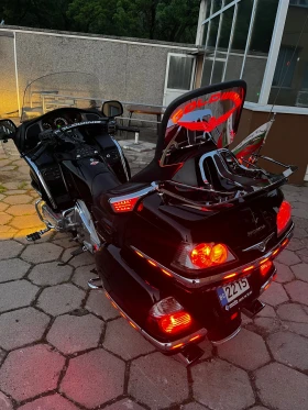 Honda Gold Wing GL1800 | Mobile.bg    12