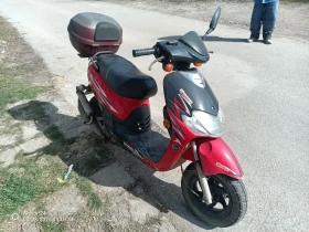 ����� �� �������� �� Keeway Swan 50