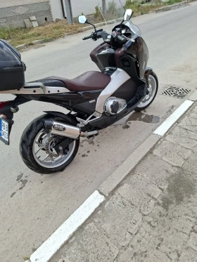 ����� �� �������� �� Honda Integra NC700D