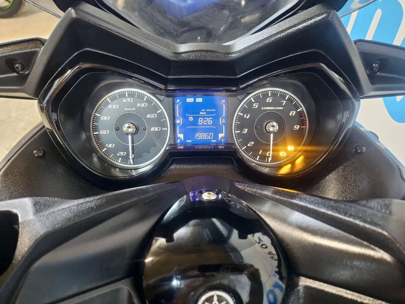 Yamaha X-max 400i ABS TCS TECH MAX!!!, снимка 7 - Мотоциклети и мототехника - 51334179