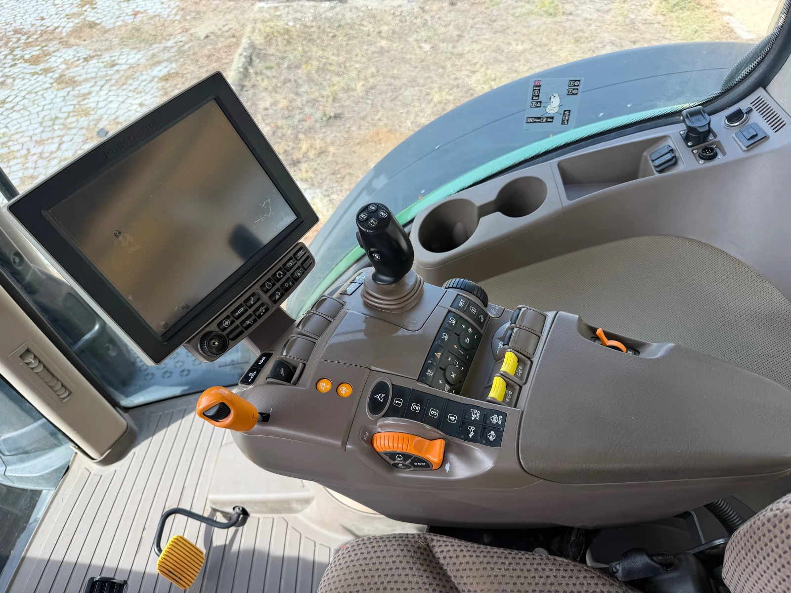 Трактор John Deere 8345R E-23 POWER SHIFT НАВИГАЦИЯ ЛИЗИНГ, снимка 14 - Селскостопанска техника - 56074315