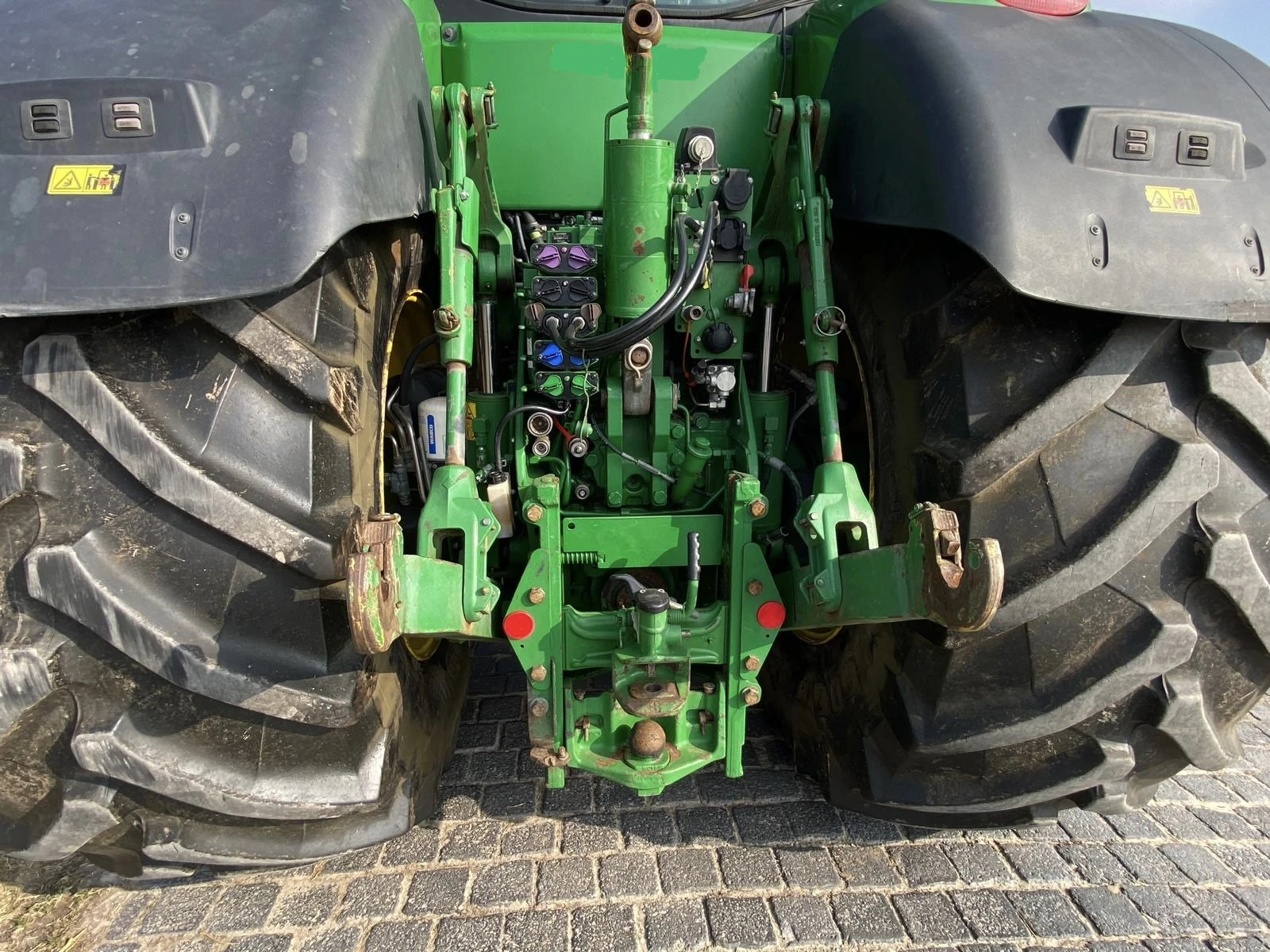 Трактор John Deere 8345R E-23 POWER SHIFT НАВИГАЦИЯ ЛИЗИНГ, снимка 9 - Селскостопанска техника - 56074315