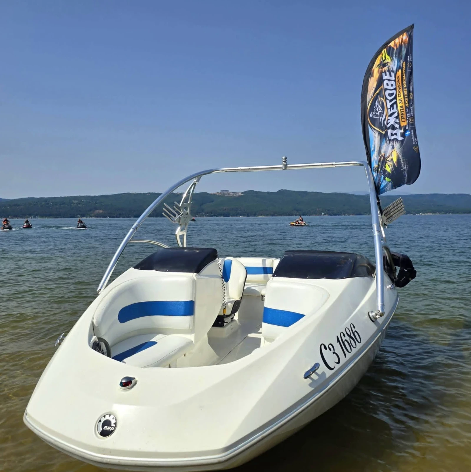 Лодка Bombardier Sea Doo Chalinger 180