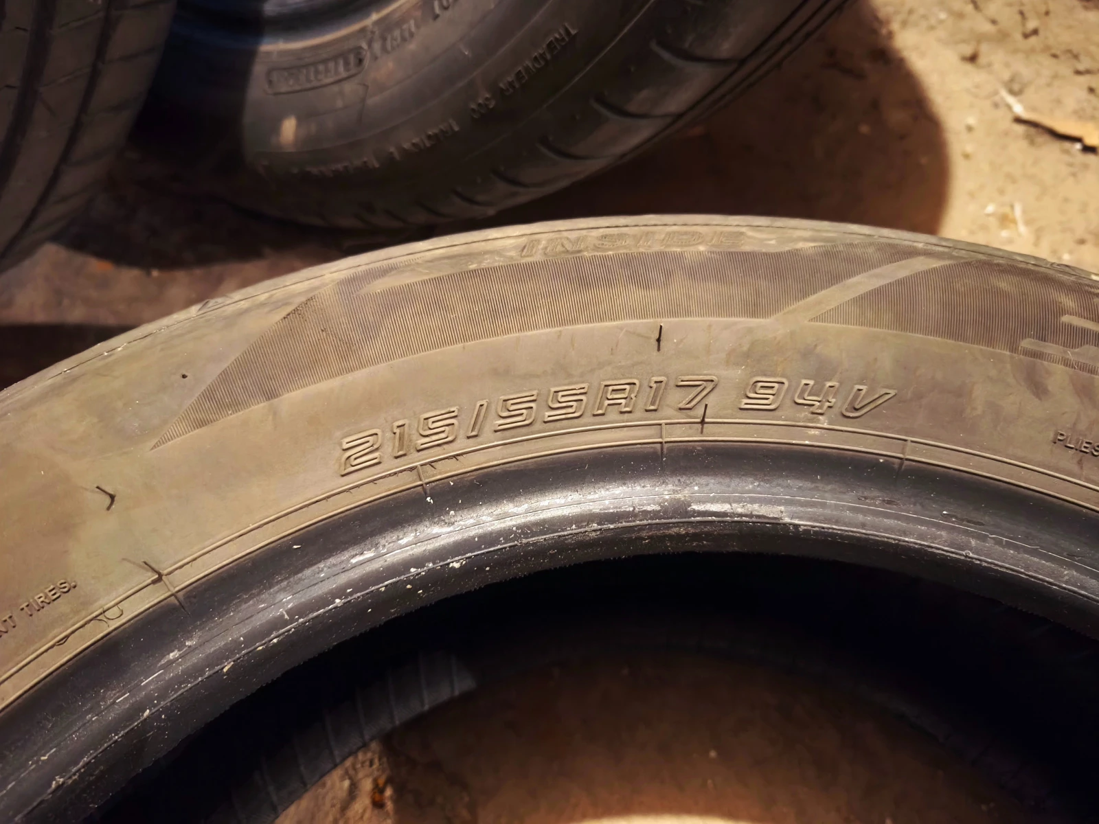 Гуми Летни 215/55R17, снимка 5 - Гуми и джанти - 53747416