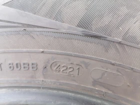 Гуми Зимни 215/65R16, снимка 6 - Гуми и джанти - 52842903
