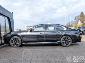 BMW 740 d xDrive Sport-Automatic "M Sport", снимка 2
