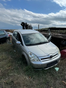  Toyota Avensis verso