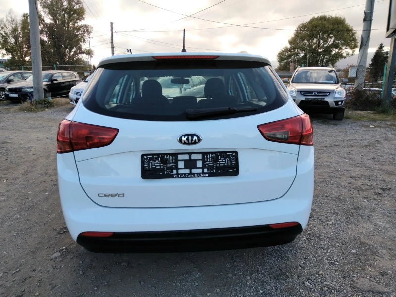 Kia Ceed 1.4-16v-100к.с.- FACE, снимка 6 - Автомобили и джипове - 35261693