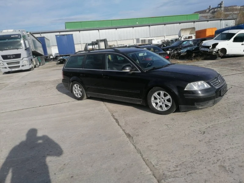 VW Passat 2.0 бензин, снимка 2 - Автомобили и джипове - 43711194