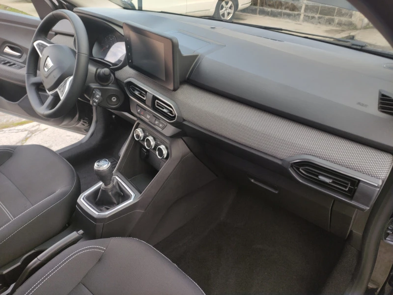 Dacia Sandero 1.0 , снимка 11 - Автомобили и джипове - 46700412