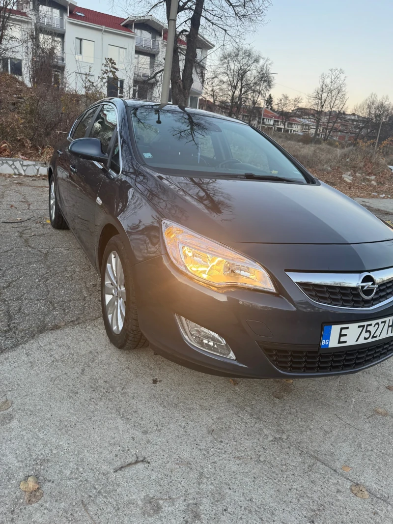 Opel Astra, снимка 2 - Автомобили и джипове - 48079823