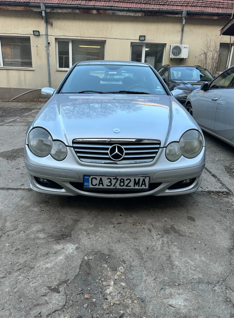 Mercedes-Benz C 220, снимка 1 - Автомобили и джипове - 48143316