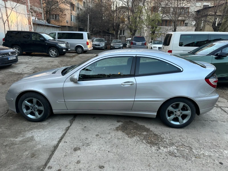 Mercedes-Benz C 220, снимка 7 - Автомобили и джипове - 48143316