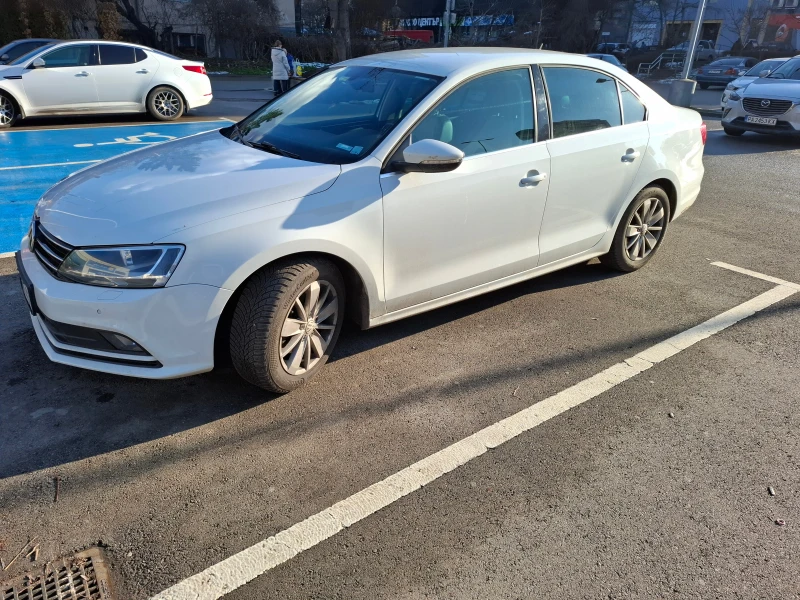 VW Jetta, снимка 1 - Автомобили и джипове - 48728013