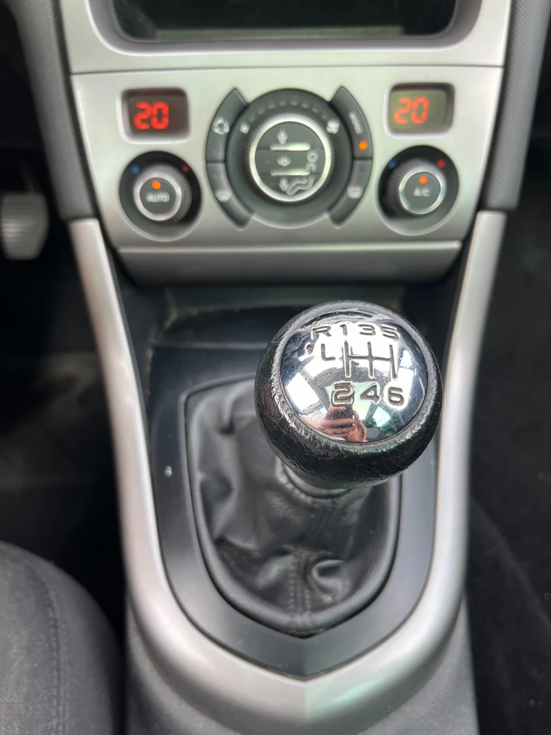 Peugeot 308 -Deutsch-English-Francais-Руский-Български, снимка 12 - Автомобили и джипове - 50212832