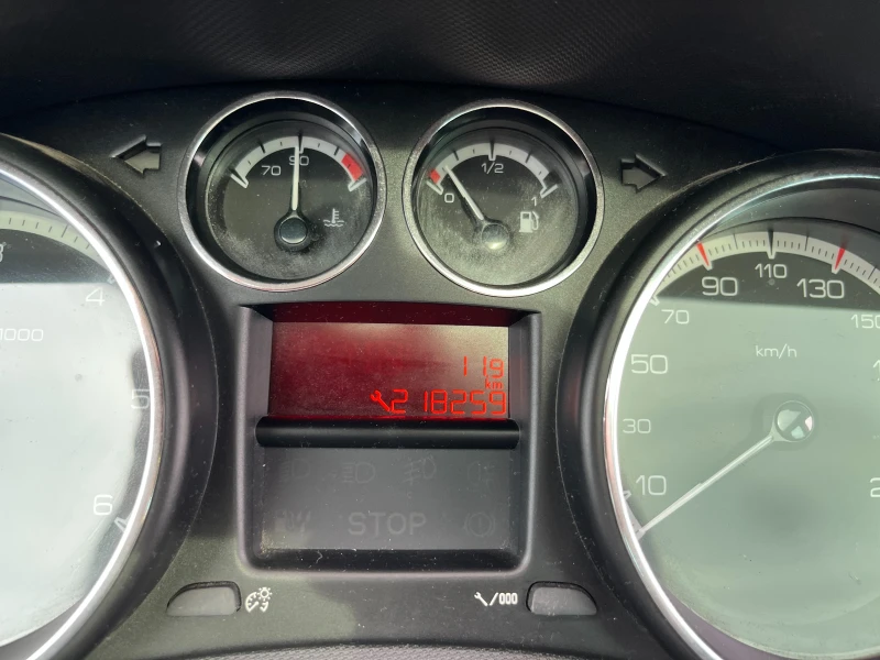Peugeot 308 -Deutsch-English-Francais-Руский-Български, снимка 14 - Автомобили и джипове - 50212832