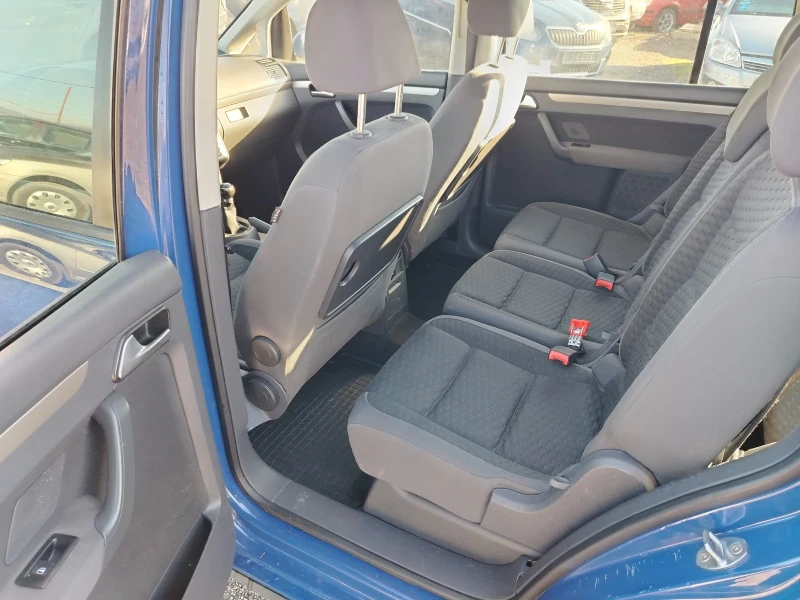 VW Touran 1.9 TDI 7 места, снимка 13 - Автомобили и джипове - 53177078