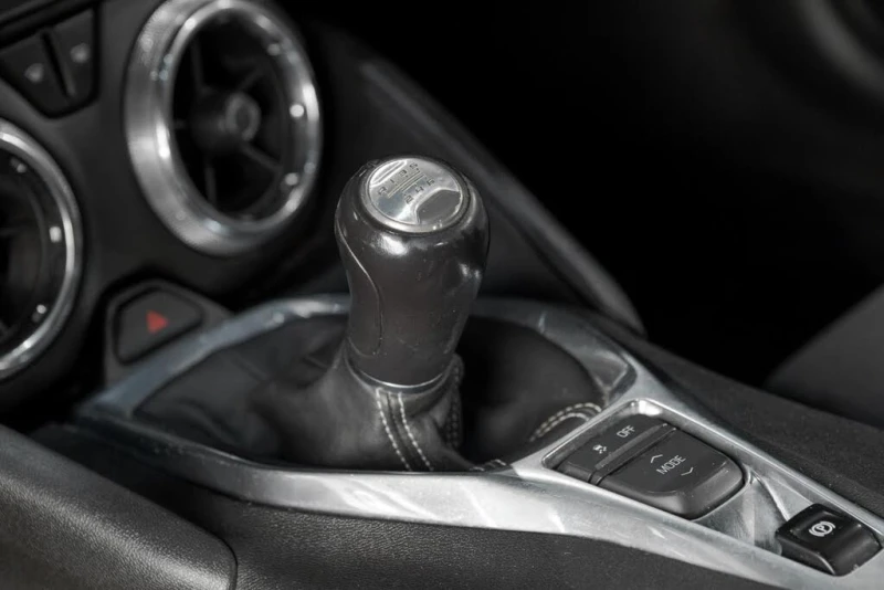 Chevrolet Camaro 1LT* CarFax* АвтоКредит* (ЦЕНА ДО БГ), снимка 12 - Автомобили и джипове - 53302157