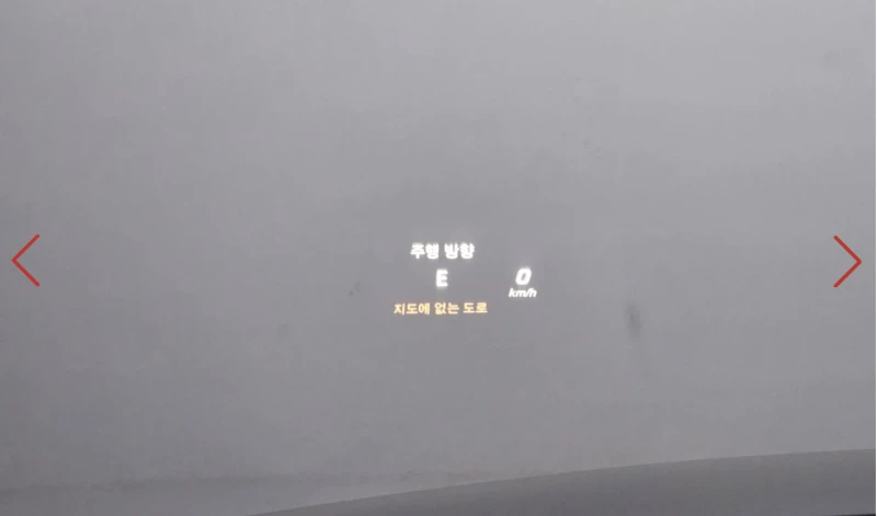 Mercedes-Benz C 200 AMG* PACK* BURMESTER* ПОДГРЕВ* КАМЕРА* ХЕДЪП* , снимка 16 - Автомобили и джипове - 53343276