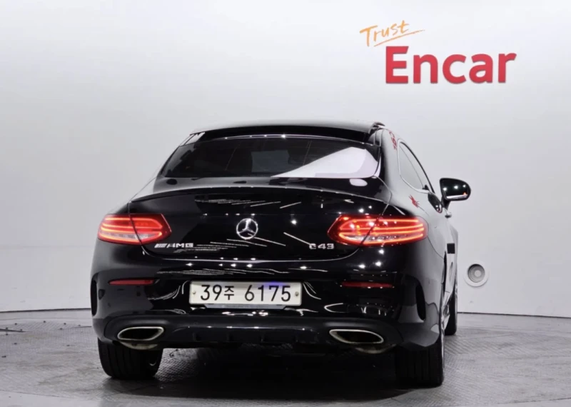 Mercedes-Benz C 200 AMG* PACK* BURMESTER* ПОДГРЕВ* КАМЕРА* ХЕДЪП* , снимка 4 - Автомобили и джипове - 53343276