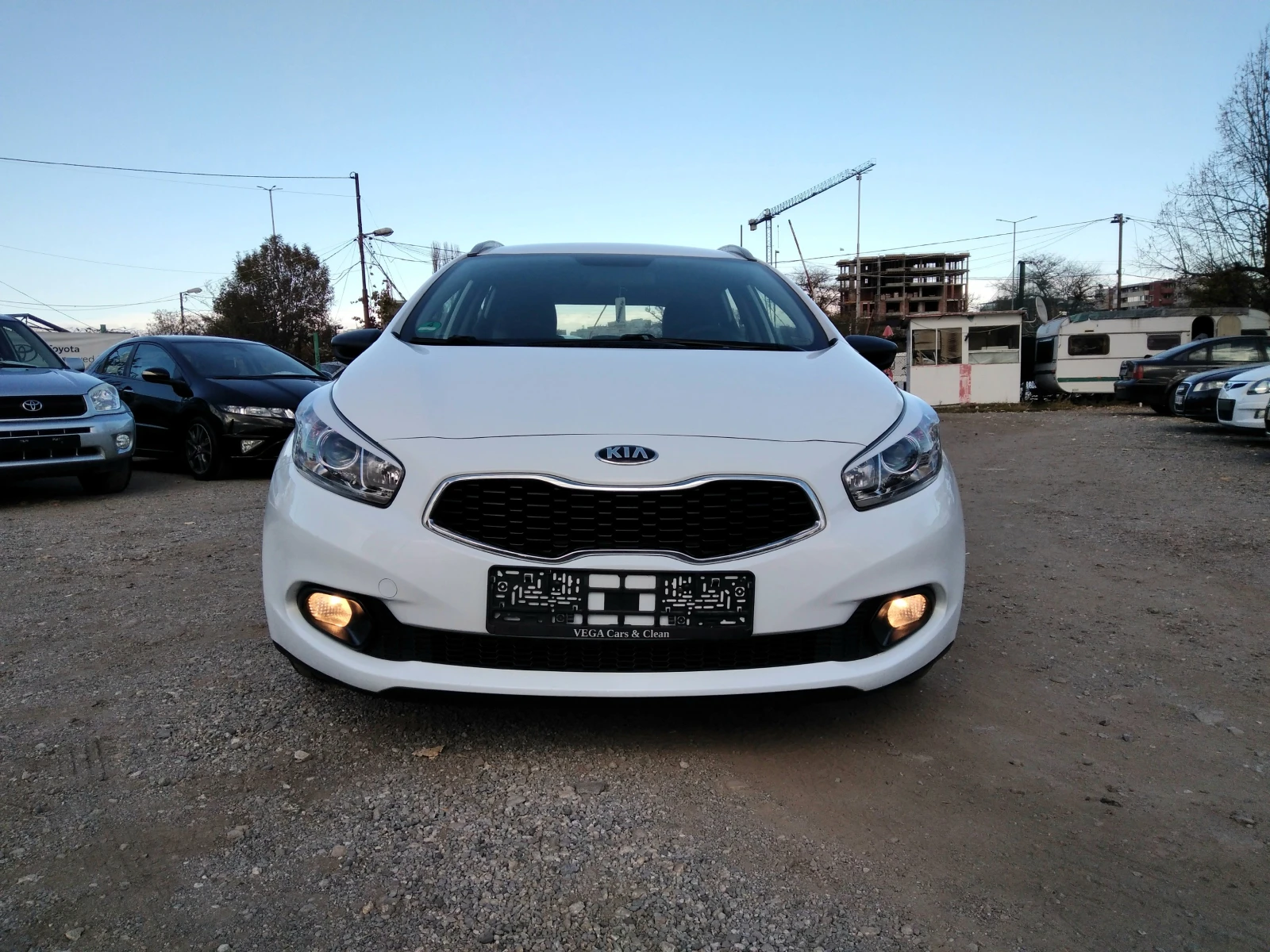 Kia Ceed 1.4-16v-100к.с. - изображение 2