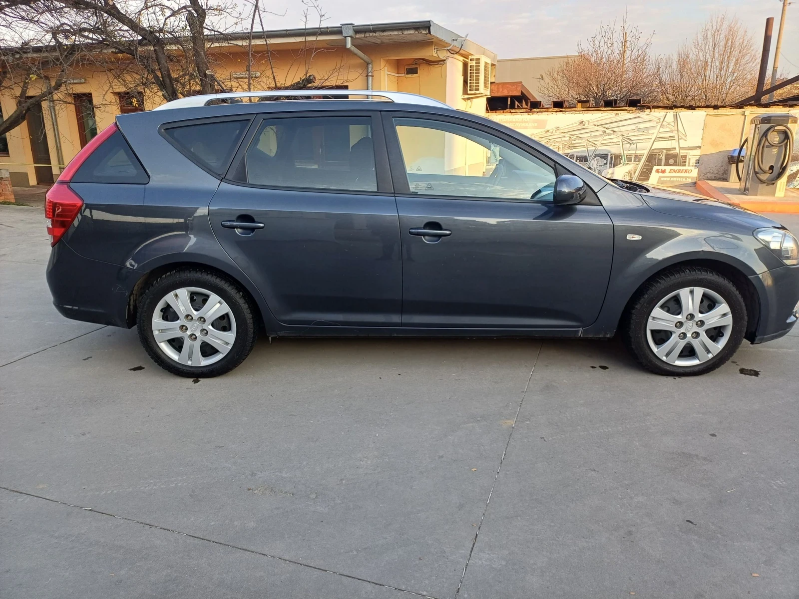 Kia Ceed 1.4бензин 90к.с.Италия 140000кмРЕАЛНИ - изображение 7