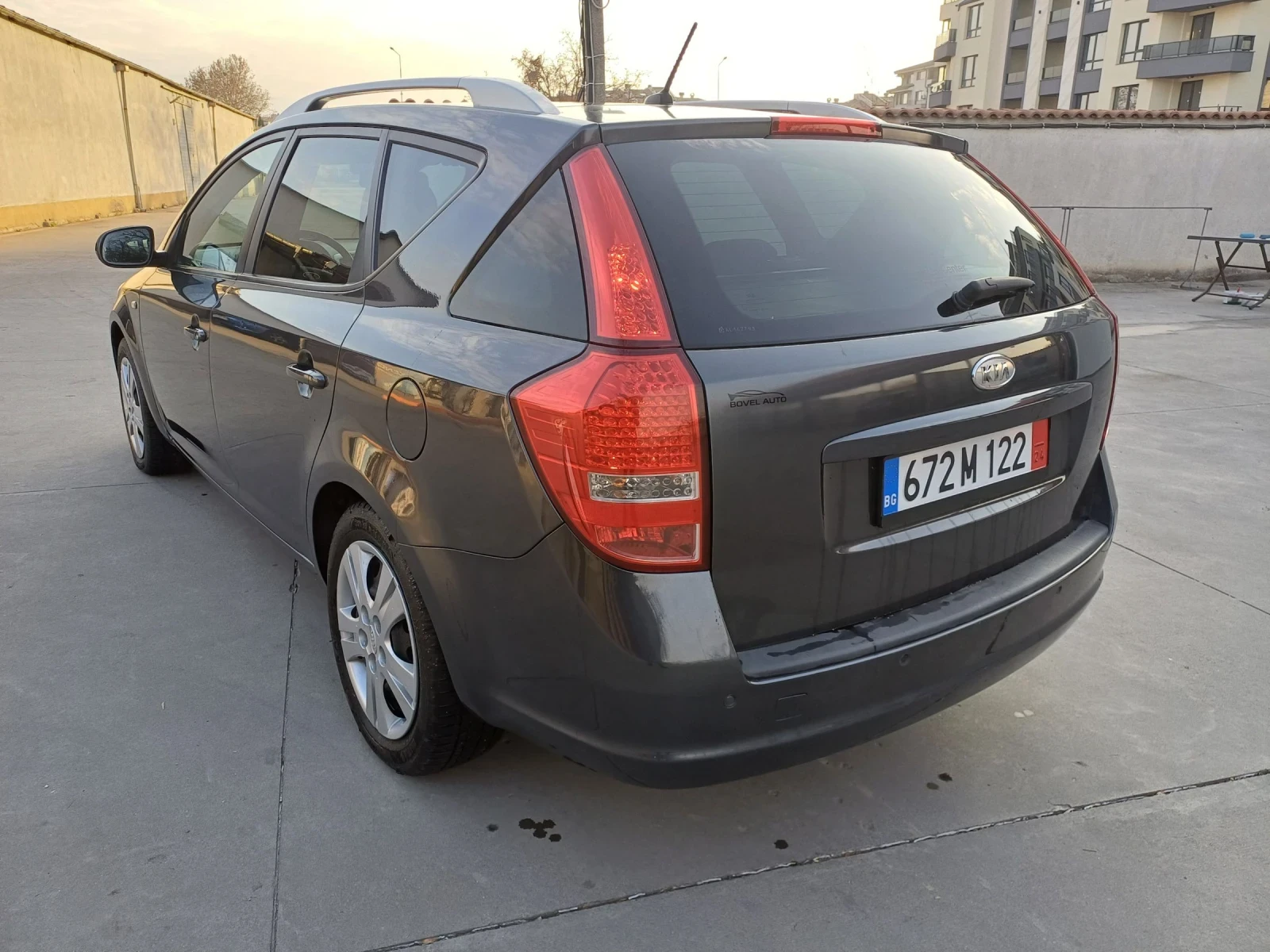 Kia Ceed 1.4бензин 90к.с.Италия 140000кмРЕАЛНИ - изображение 4