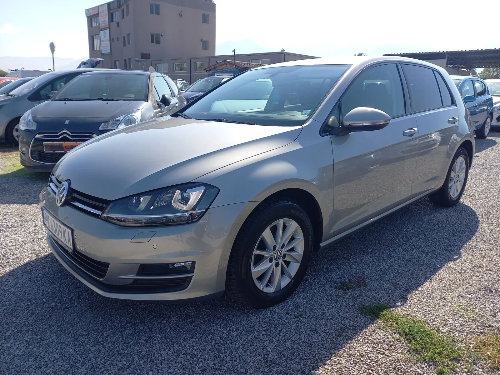 VW Golf 1.6d NAVI LED EURO 6B - изображение 3