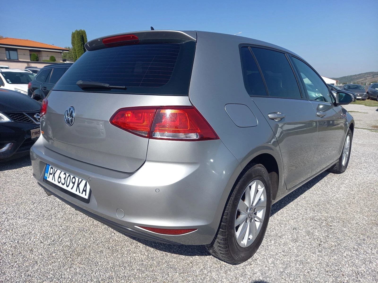 VW Golf 1.6d NAVI LED EURO 6B - изображение 4