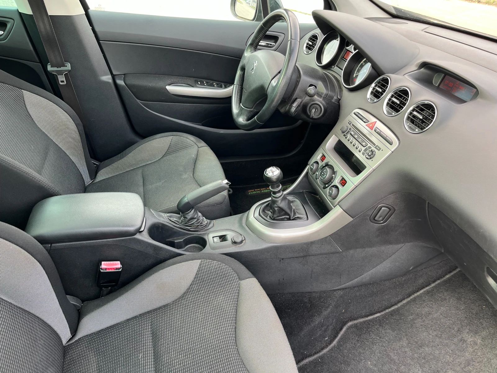 Peugeot 308 Diesel - 1.6 - Facelift - 2011 - Euro 5 - изображение 10