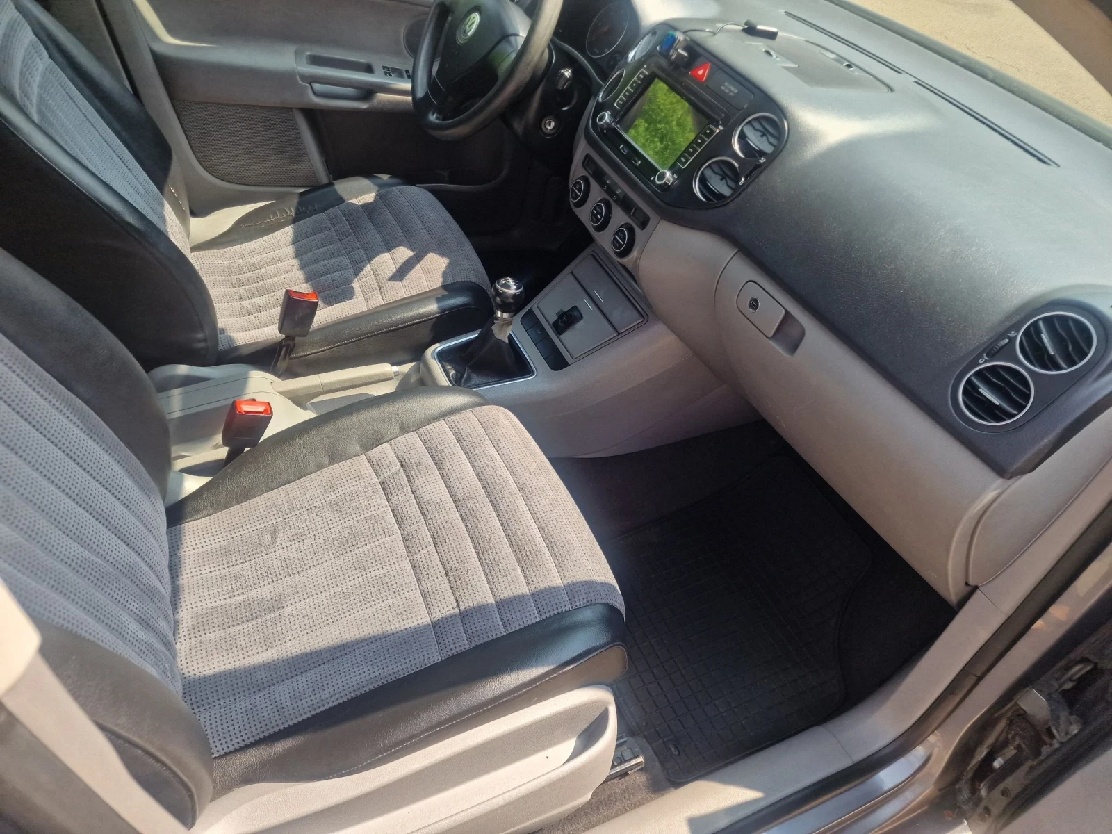 VW Golf Plus Климатроник нов внос 1.9TDi - изображение 8