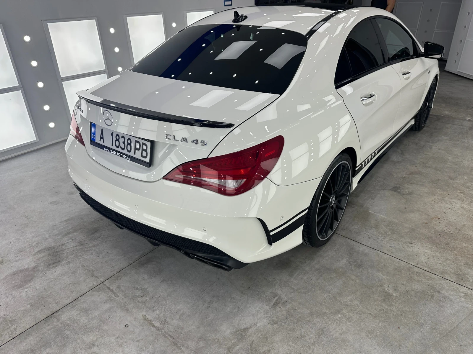 Mercedes-Benz CLA 45 AMG  - изображение 5