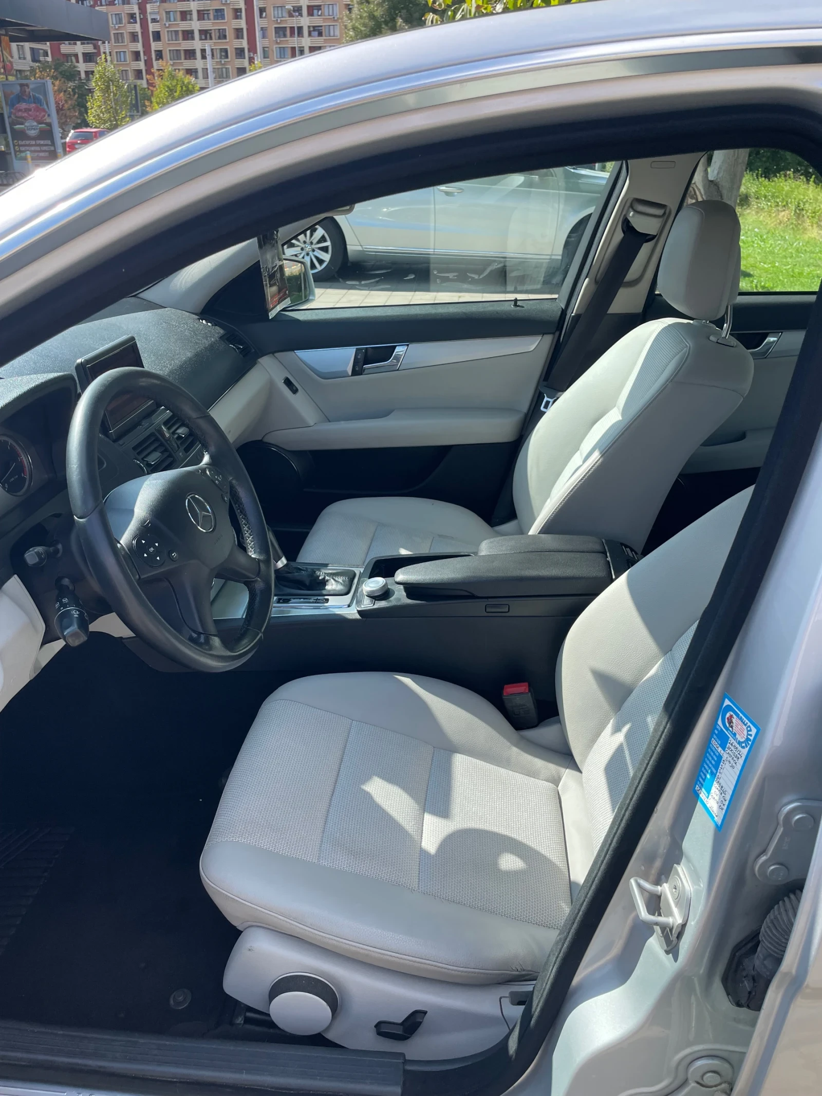 Mercedes-Benz C 320 Avangarde 4Matic - изображение 10