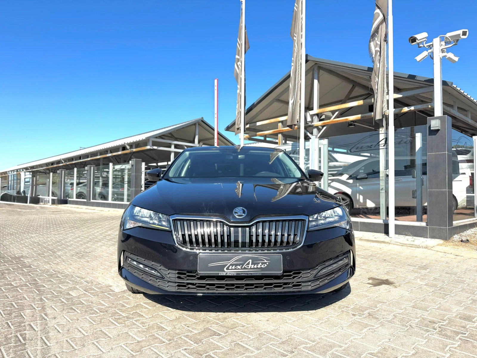 Skoda Superb 2.0TDI#FACELIFT#DIGITAL#KEYLESS#CAMERA#6-СКОРОСТИ - изображение 3