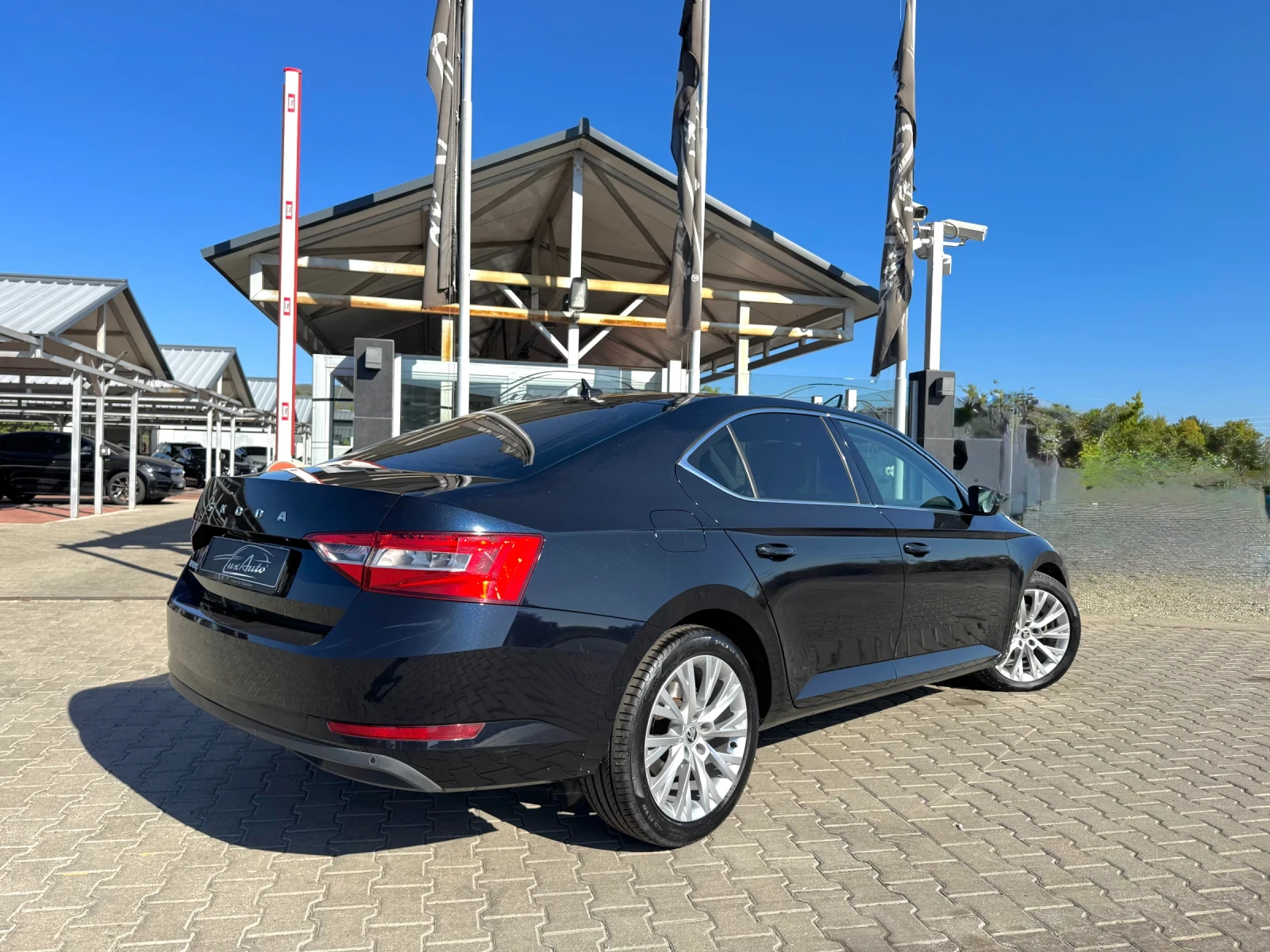 Skoda Superb 2.0TDI#FACELIFT#DIGITAL#KEYLESS#CAMERA#6-СКОРОСТИ - изображение 5