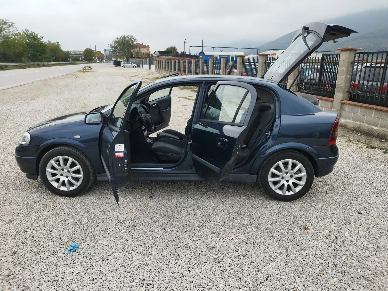 Opel Astra 1.6 i 85kc. - изображение 9