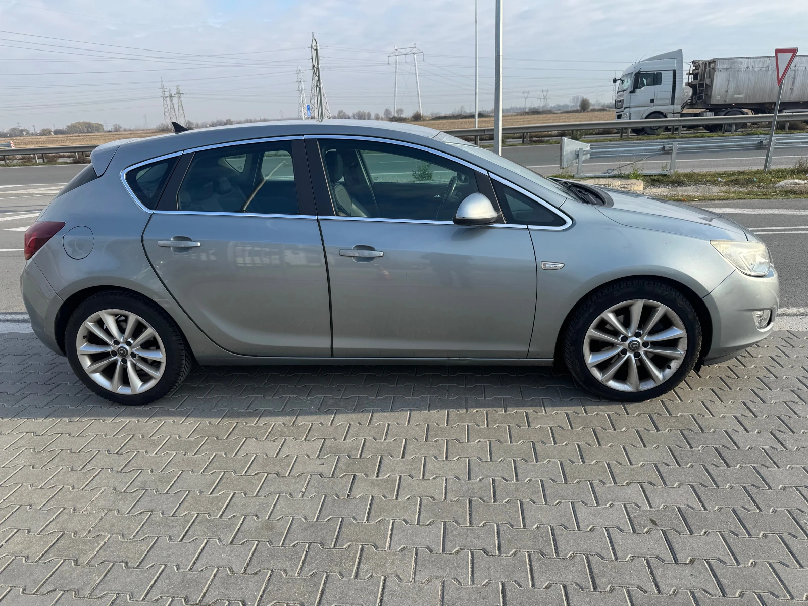 Opel Astra 1.7 Diesel - изображение 4