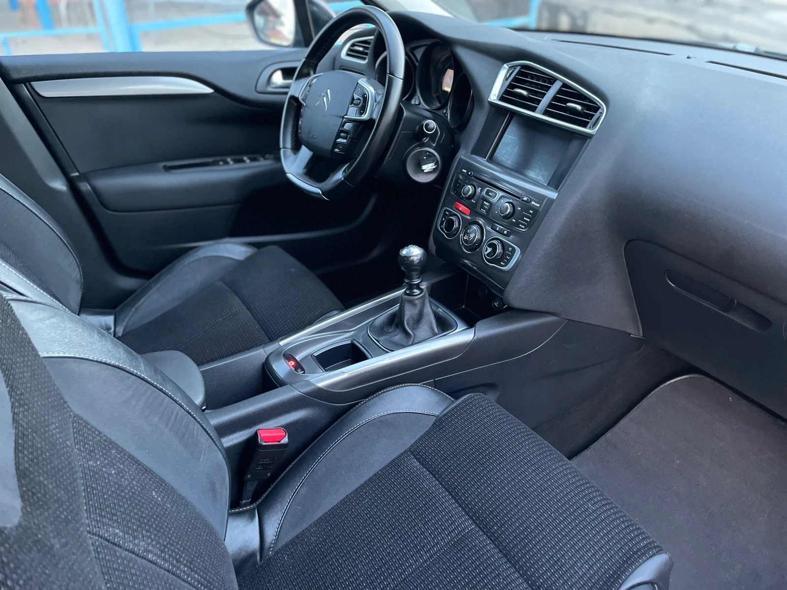 Citroen C4 Excusive - изображение 9