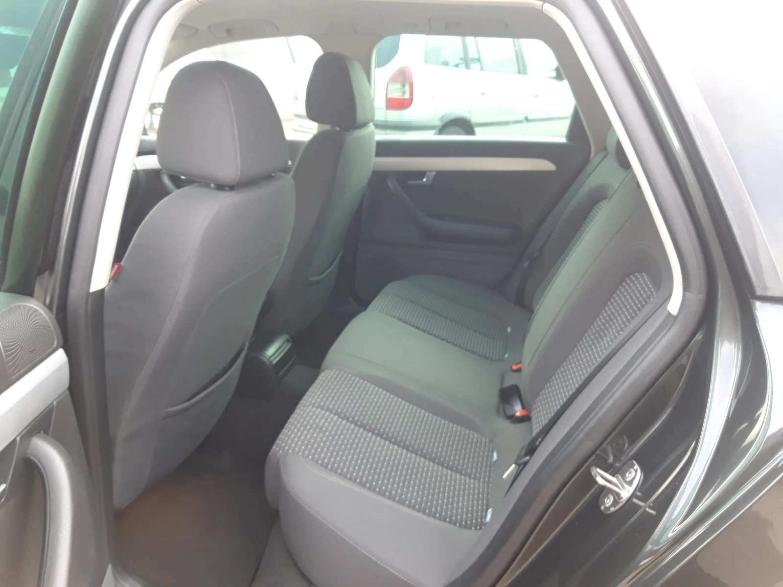 Seat Exeo 2.0TDI* 143�.�* ������� *  | Mobile.bg � ����������� 11