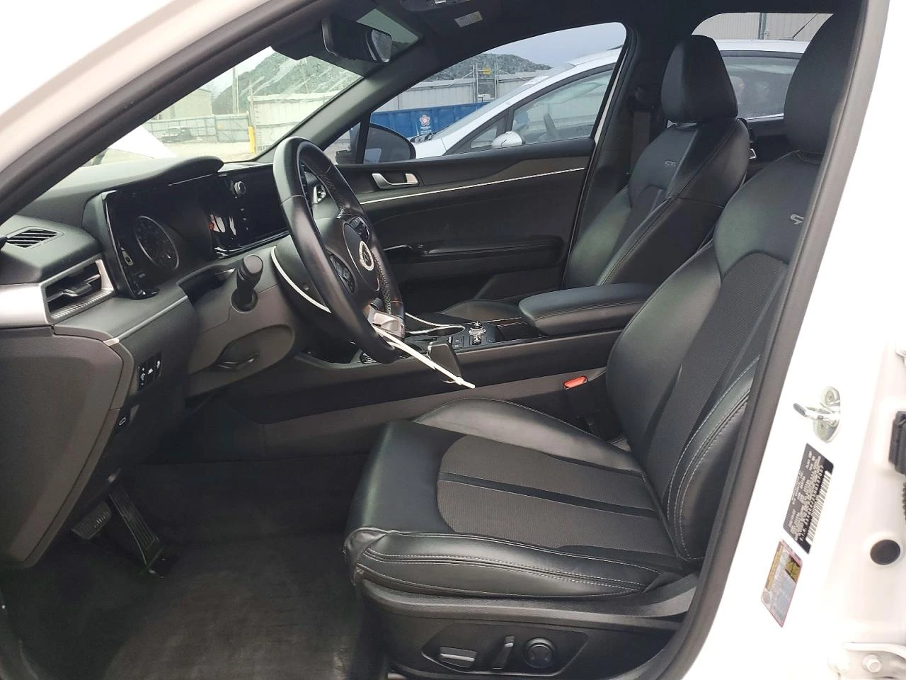 Kia K5 * GT* LINE*  - изображение 10