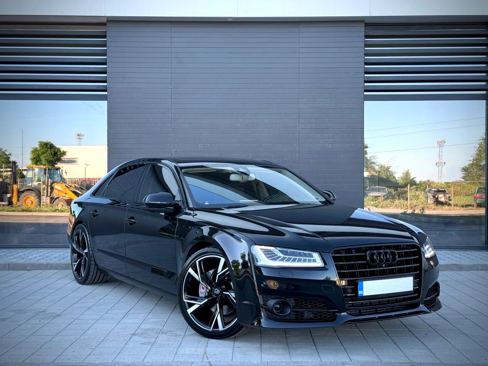 Audi A8 MATRIX* LONG* S8* EXCLUSIVE* 3-TV* B&O* FULL MAX* , снимка 4 - Автомобили и джипове - 54834031