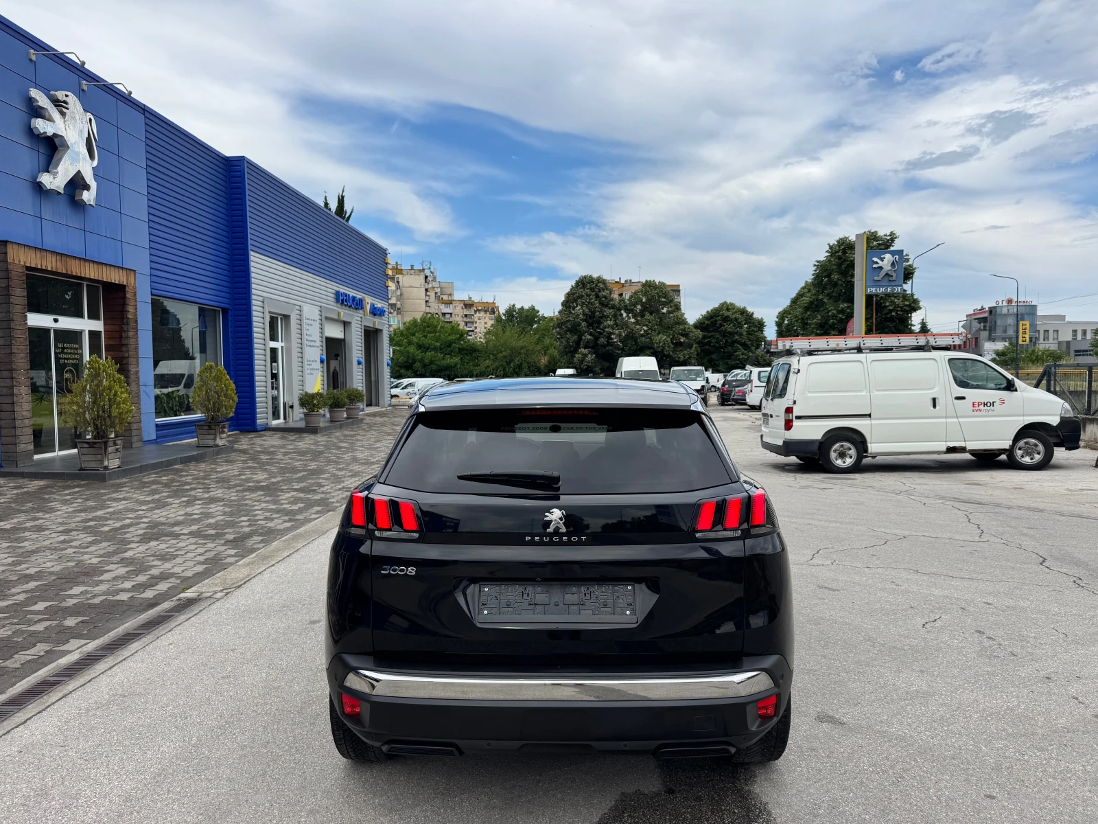 Peugeot 3008 1.6D Allure 120kc автомат, снимка 4 - Автомобили и джипове - 54750290