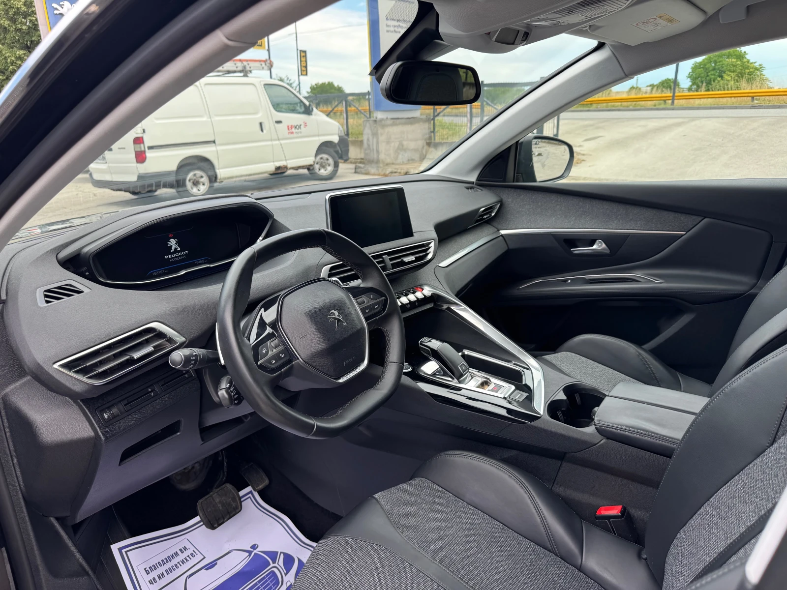 Peugeot 3008 1.6D Allure 120kc автомат, снимка 10 - Автомобили и джипове - 54750290