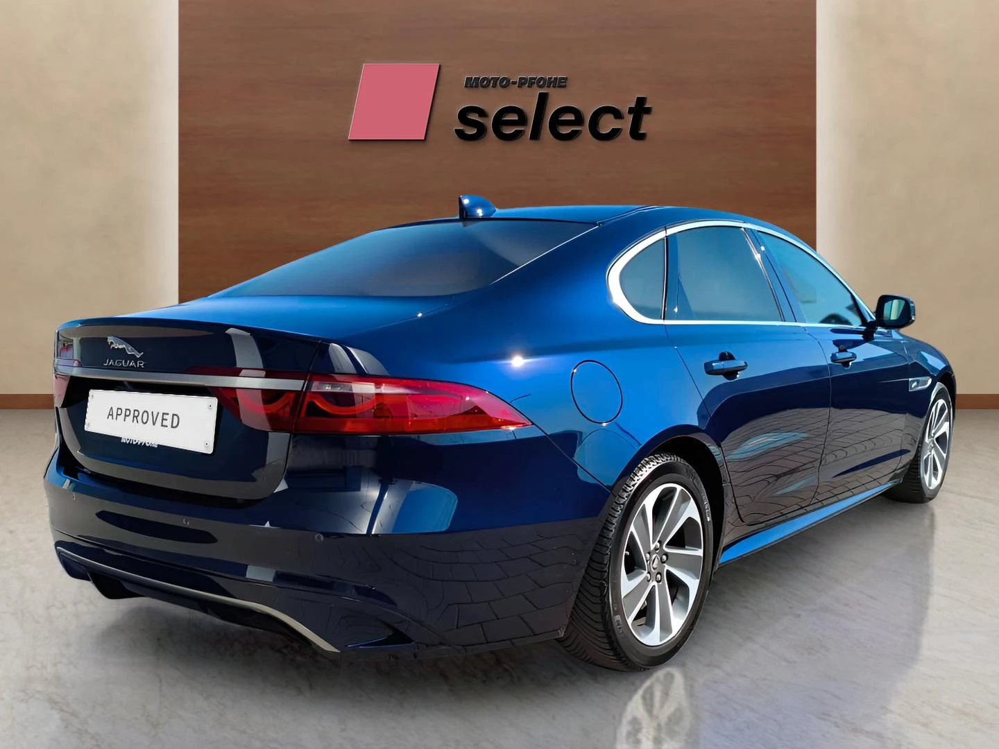 Jaguar Xf 2.0, снимка 5 - Автомобили и джипове - 54841035