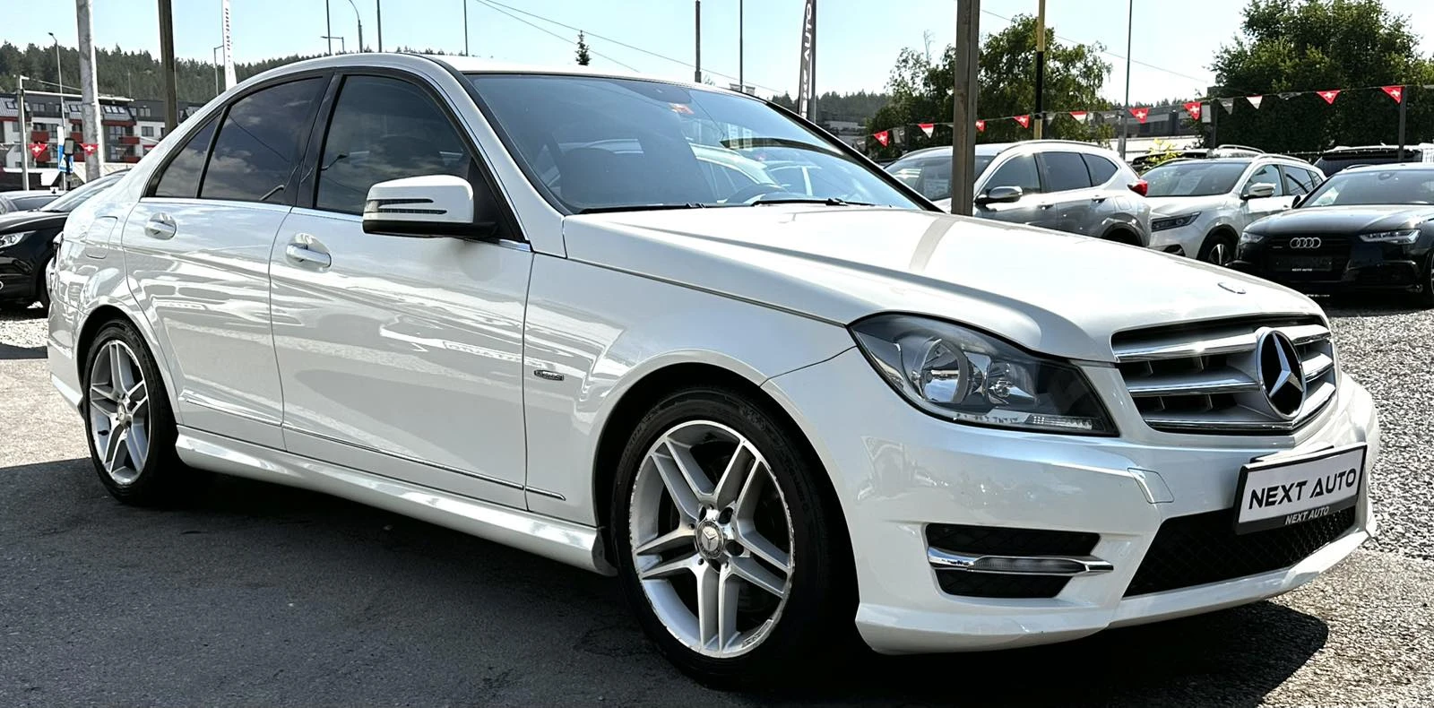 Mercedes-Benz C 350 3.5i 306HP AMG LINE CARPLAY CAMERA EU5B, снимка 3 - Автомобили и джипове - 54864887