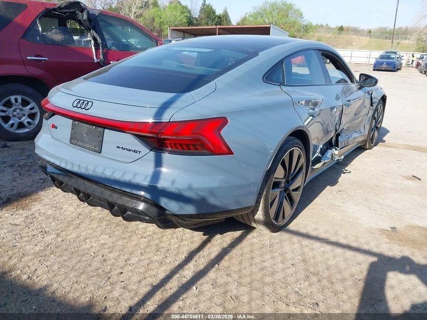 Audi E-Tron GT Rs Quattro, снимка 4 - Автомобили и джипове - 54874934