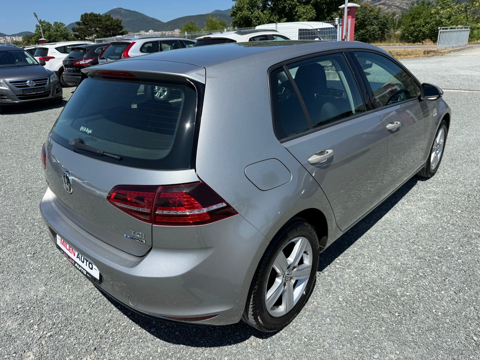 VW Golf (KATO НОВА)^(МЕТАН), снимка 6 - Автомобили и джипове - 55314050