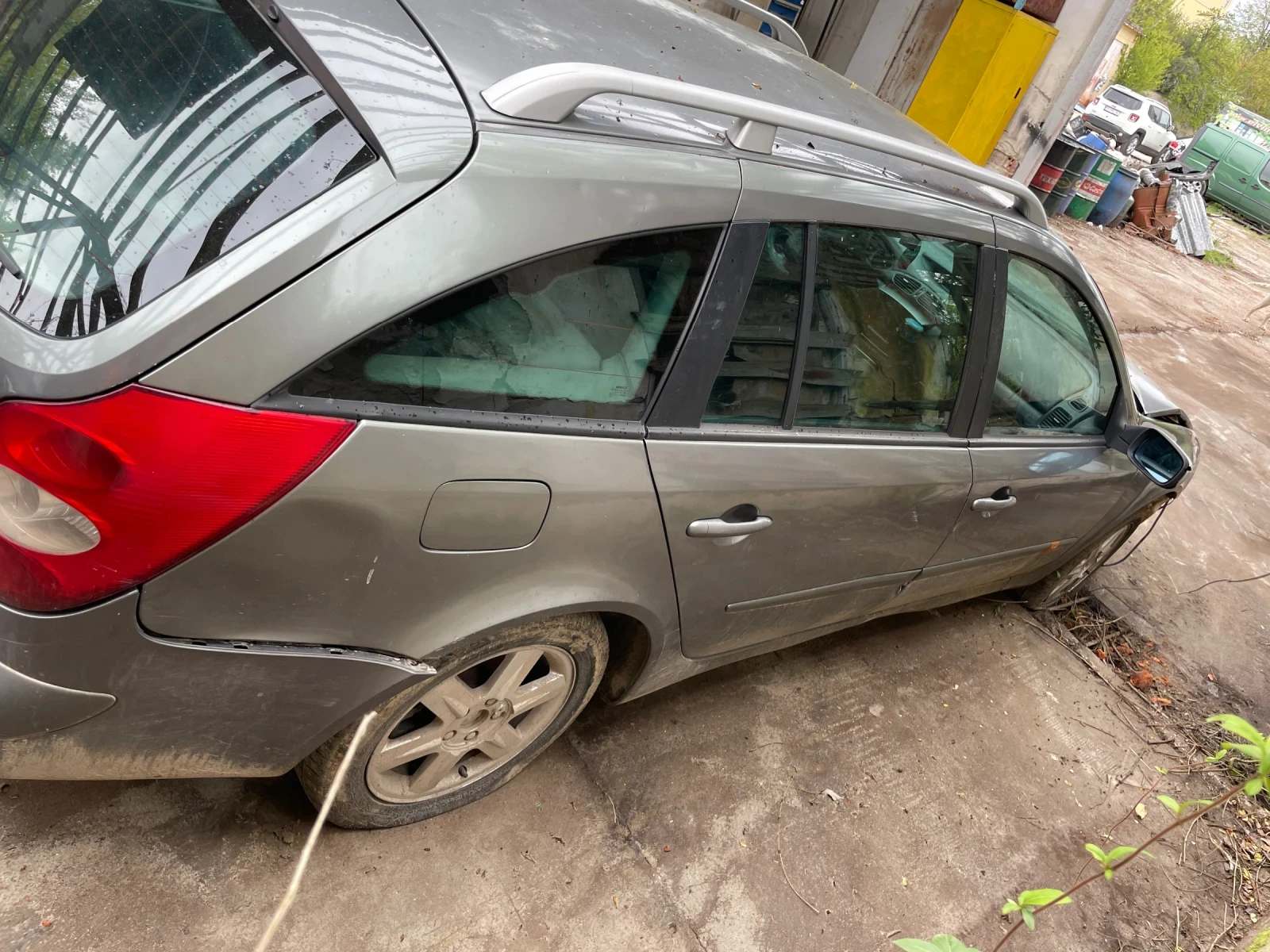 Renault Laguna, снимка 4 - Автомобили и джипове - 55428323