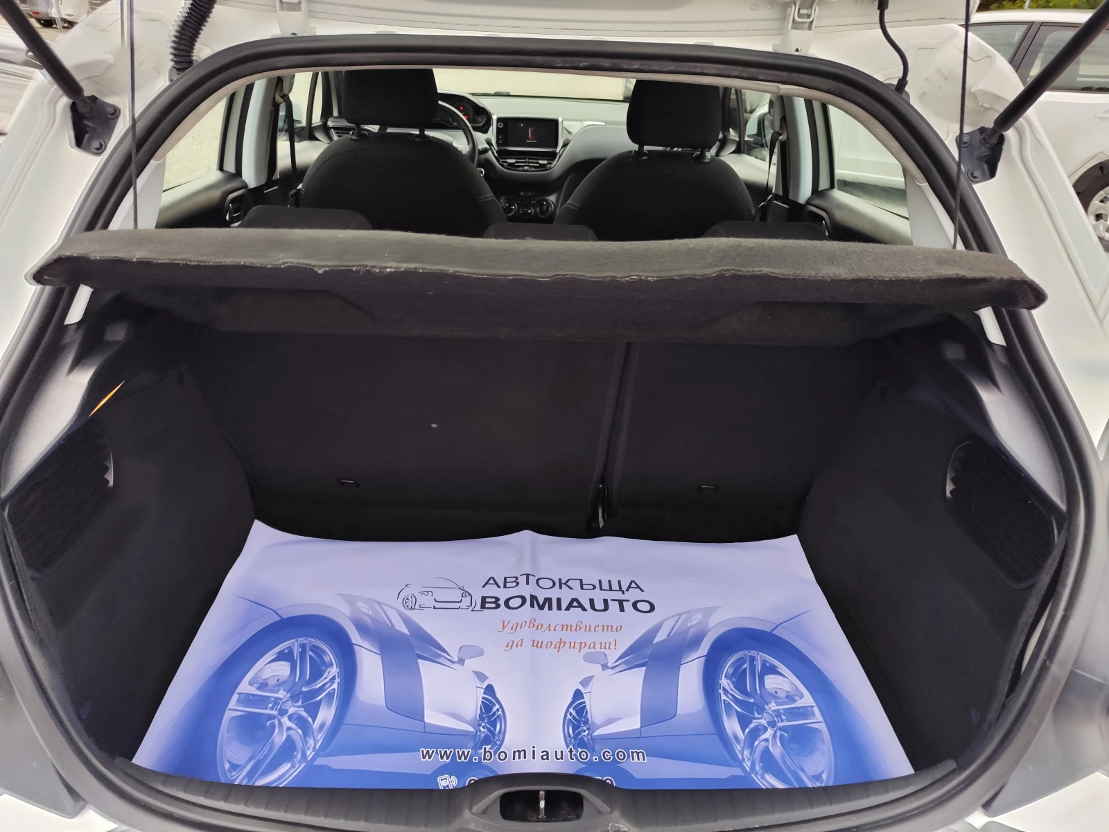 Peugeot 208 1.6HDi* FACE* EURO6B* LED* , снимка 13 - Автомобили и джипове - 56083080