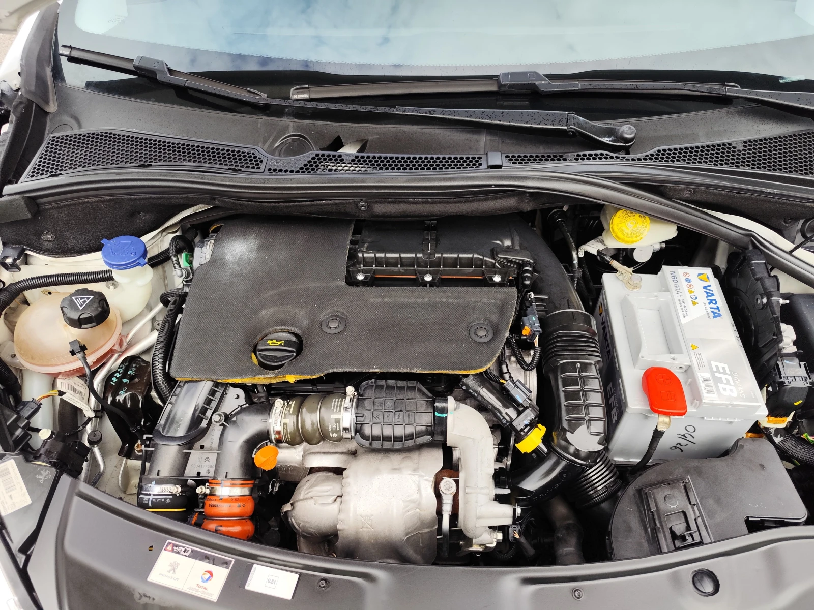 Peugeot 208 1.6HDi* FACE* EURO6B* LED* , снимка 14 - Автомобили и джипове - 56083080